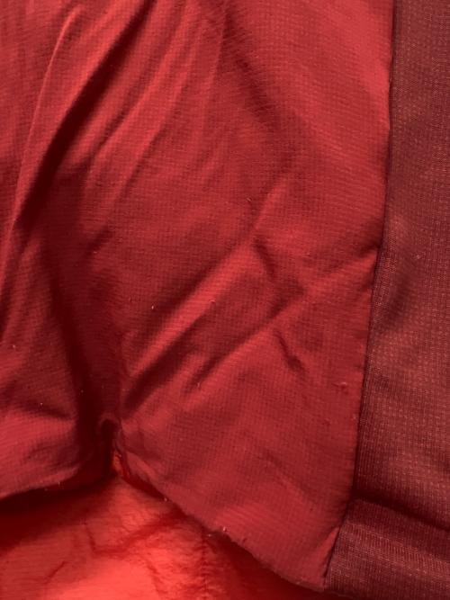 ARC'TERYX（アークテリクス）ARC'TERYX (アークテリクス) ATOM AR HOODY レッド サイズ:Ｓの古着・服飾アイテム