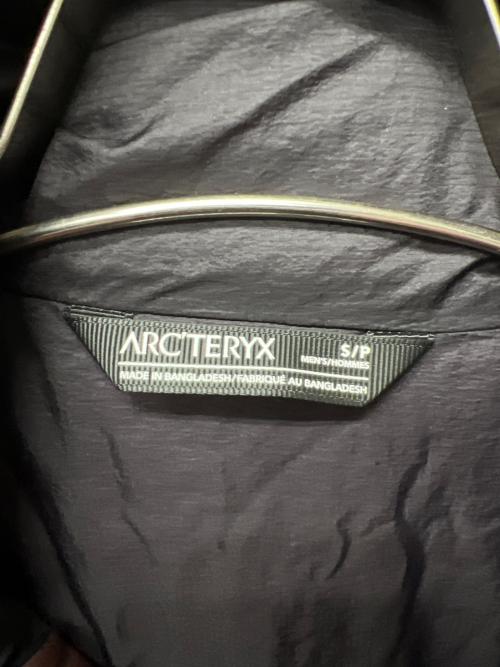 ARC'TERYX（アークテリクス）ARC'TERYX (アークテリクス) ATOM LT HOODY ブラウン サイズ:Ｓの古着・服飾アイテム