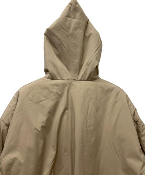 Thehighlights（ザハイライツ）Thehighlights (ザハイライツ) オーバーサイズパファープルオーバーパーカー ベージュ サイズ:1の古着・服飾アイテム