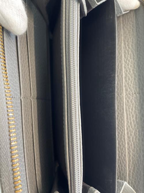 GUCCI（グッチ）GUCCI (グッチ) ラウンドファスナー財布 グレーの古着・服飾アイテム