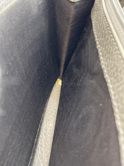 GUCCI（グッチ）GUCCI (グッチ) ラウンドファスナー財布 グレーの古着・服飾アイテム