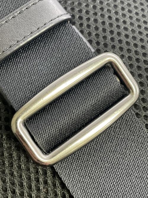 COACH（コーチ）COACH (コーチ) ボディーバッグ ブラウン×ブラックの古着・服飾アイテム