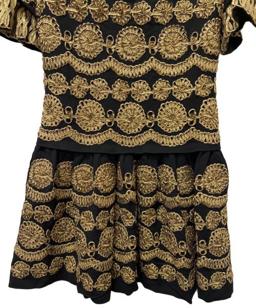 MOSCHINO（モスキーノ）MOSCHINO (モスキーノ) 半袖ワンピース ブラック×ゴールド サイズ:３４の古着・服飾アイテム