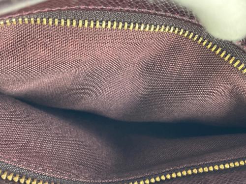 LOUIS VUITTON（ルイ ヴィトン）LOUIS VUITTON (ルイ ヴィトン) クラッチバッグ ブラウンの古着・服飾アイテム