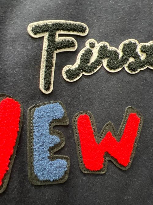 FIRST DOWN（ファーストダウン）FIRST DOWN (ファーストダウン) スタジャン ネイビー×ベージュ サイズ:Ｌの古着・服飾アイテム