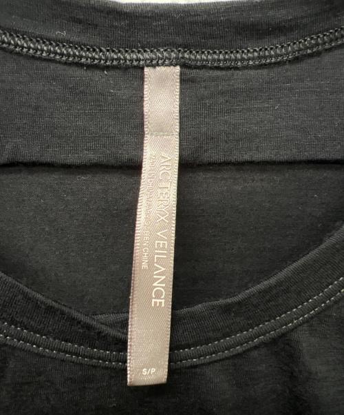 ARC'TERYX VEILANCE（アークテリクスヴェイランス）ARC'TERYX VEILANCE (アークテリクスヴェイランス) 半袖Tシャツ ブラック サイズ:Ｓの古着・服飾アイテム