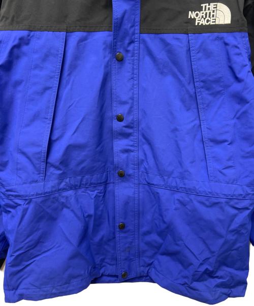 THE NORTH FACE（ザ ノース フェイス）THE NORTH FACE (ザ ノース フェイス) マウンテンライトジャケット ブルー×ブラック サイズ:ＸＬの古着・服飾アイテム