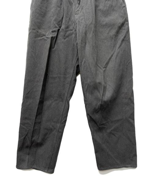 Graphpaper（グラフペーパー）Graphpaper (グラフペーパー) Hard Twill Two Tuck Pants グレー サイズ:2の古着・服飾アイテム
