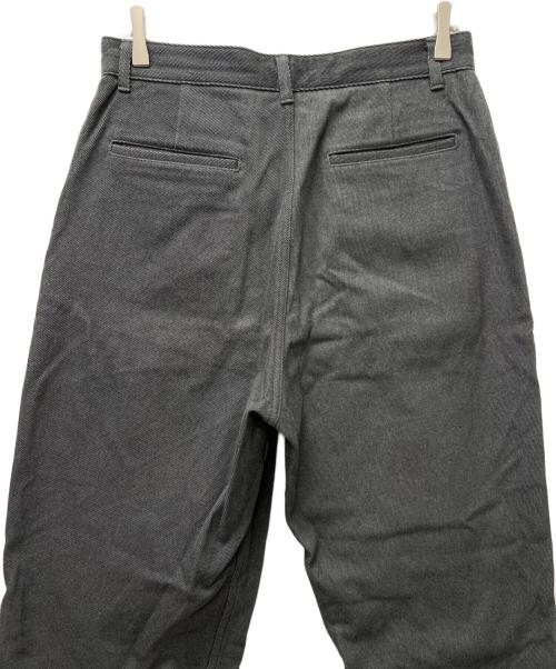Graphpaper（グラフペーパー）Graphpaper (グラフペーパー) Hard Twill Two Tuck Pants グレー サイズ:2の古着・服飾アイテム