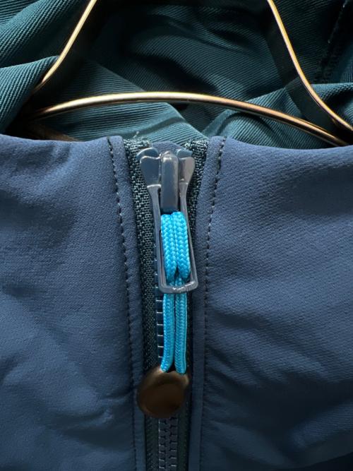 ARC'TERYX（アークテリクス）ARC'TERYX (アークテリクス) GAMMA LT HOODY ネイビー サイズ:Mの古着・服飾アイテム