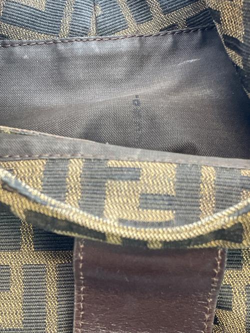 FENDI（フェンディ）FENDI (フェンディ) ハンドバッグ ブラウンの古着・服飾アイテム