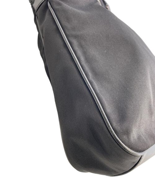 GUCCI（グッチ）GUCCI (グッチ) ハンドバッグ ブラックの古着・服飾アイテム