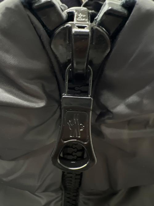 MONCLER（モンクレール）MONCLER (モンクレール) ダウンベスト グレー サイズ:００の古着・服飾アイテム