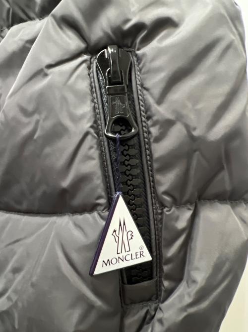 MONCLER（モンクレール）MONCLER (モンクレール) ダウンベスト グレー サイズ:００の古着・服飾アイテム