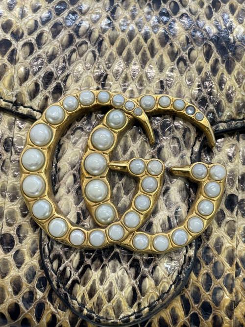 GUCCI（グッチ）GUCCI (グッチ) 長財布 ベージュの古着・服飾アイテム