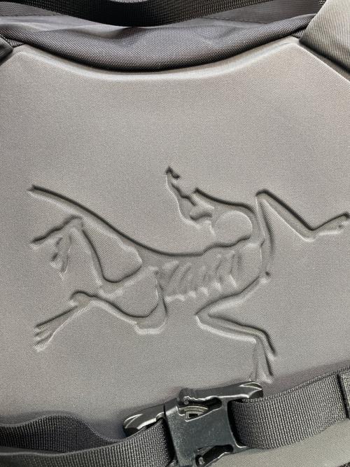 ARC'TERYX（アークテリクス）ARC'TERYX (アークテリクス) ショルダーバッグ ブラックの古着・服飾アイテム