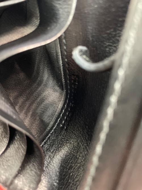 GUCCI（グッチ）GUCCI (グッチ) カードケース ブラック×レッドの古着・服飾アイテム