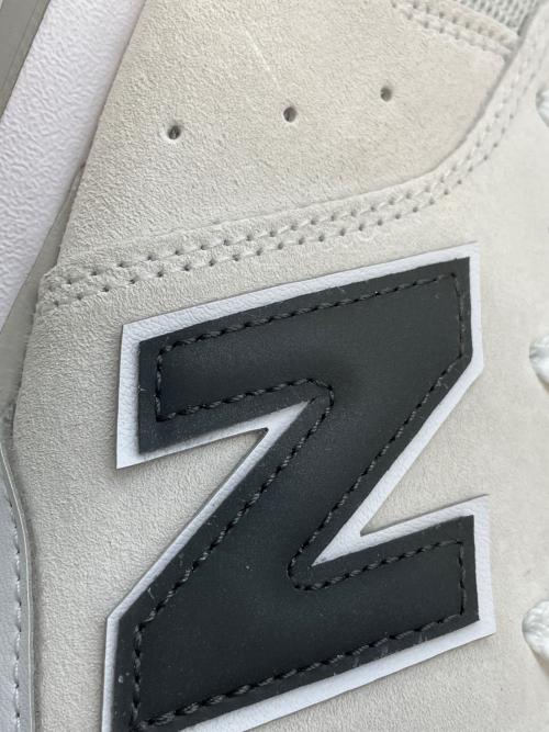 NEW BALANCE（ニューバランス）NEW BALANCE (ニューバランス) スニーカー ホワイト×ネイビー サイズ:JPN27.5の古着・服飾アイテム