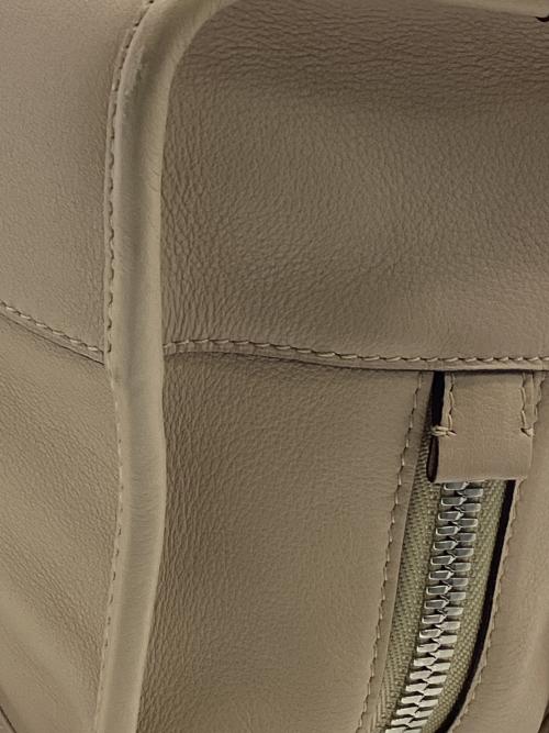 LOEWE（ロエベ）LOEWE (ロエベ) ショルダーバッグ ベージュの古着・服飾アイテム