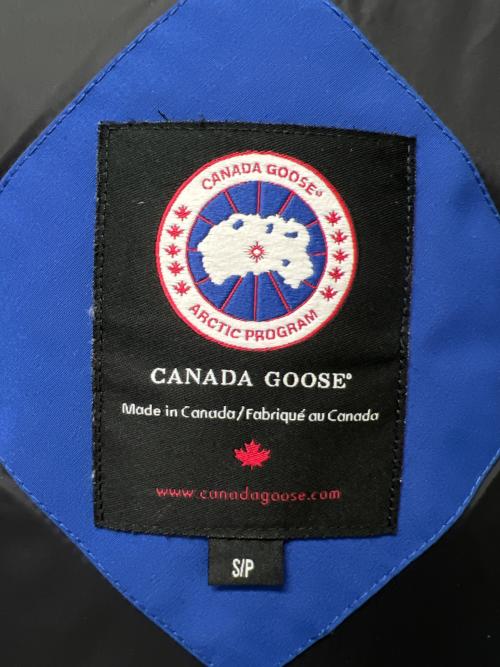 CANADA GOOSE（カナダグース）CANADA GOOSE (カナダグース) Charlotte PARKA ブルー サイズ:Ｓの古着・服飾アイテム