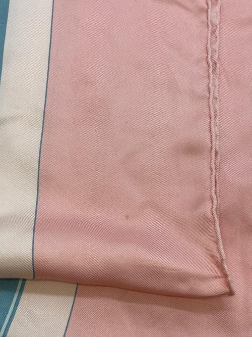 HERMES（エルメス）HERMES (エルメス) スカーフ ピンク×スカイブルーの古着・服飾アイテム