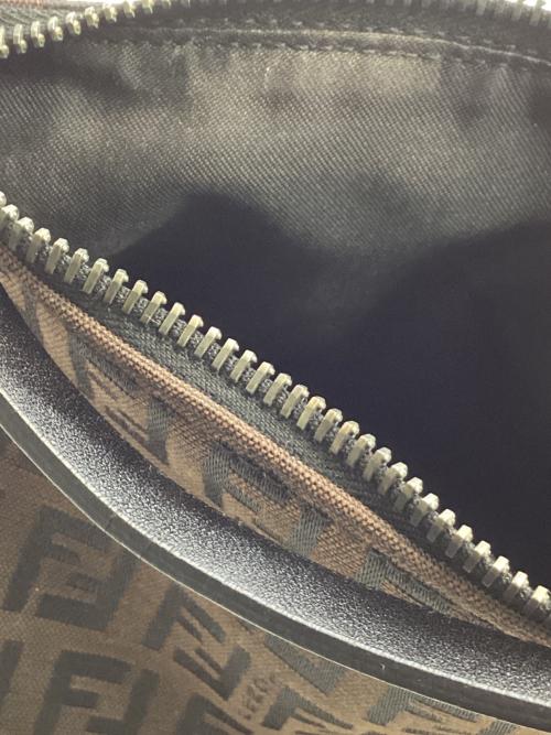 FENDI（フェンディ）FENDI (フェンディ) ミニハンドバッグ ブラウンの古着・服飾アイテム