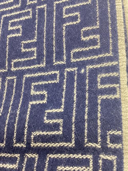 FENDI（フェンディ）FENDI (フェンディ) マフラー ベージュ×ブラックの古着・服飾アイテム