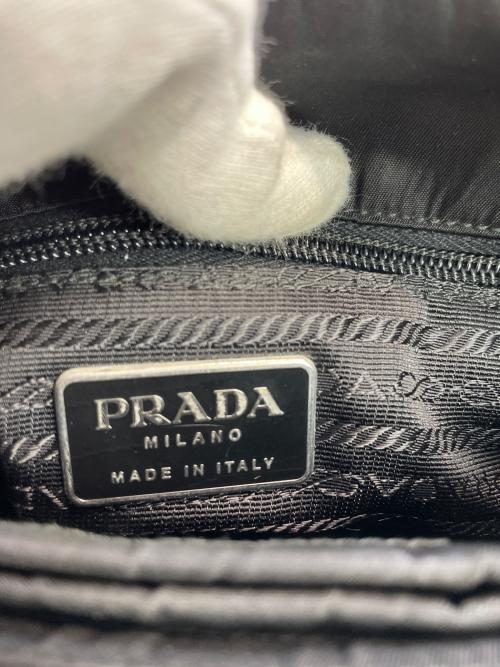 PRADA（プラダ）PRADA (プラダ) ナイロンハンドバッグ ブラックの古着・服飾アイテム