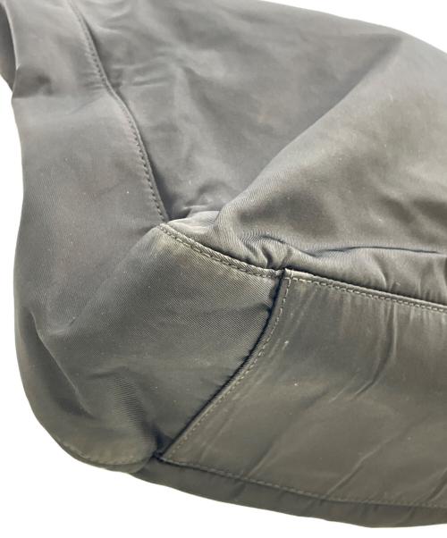 PRADA（プラダ）PRADA (プラダ) ナイロンハンドバッグ ブラックの古着・服飾アイテム