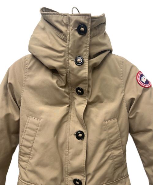 CANADA GOOSE（カナダグース）CANADA GOOSE (カナダグース) ダウンコート ベージュ サイズ:ＸＳの古着・服飾アイテム