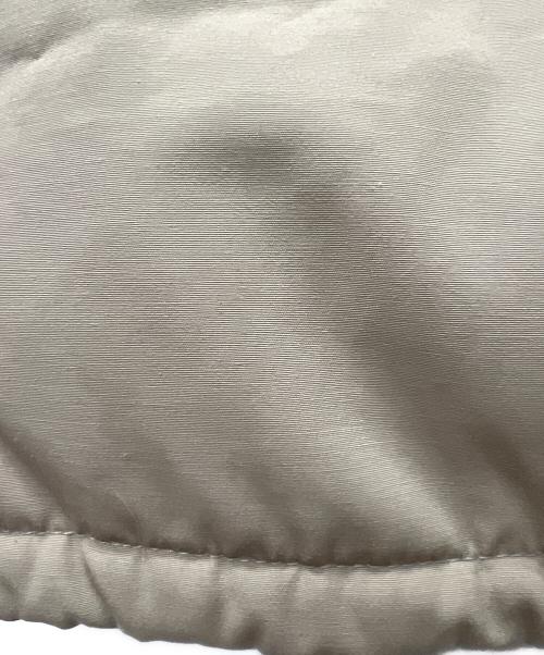 CANADA GOOSE（カナダグース）CANADA GOOSE (カナダグース) ダウンコート ベージュ サイズ:ＸＳの古着・服飾アイテム