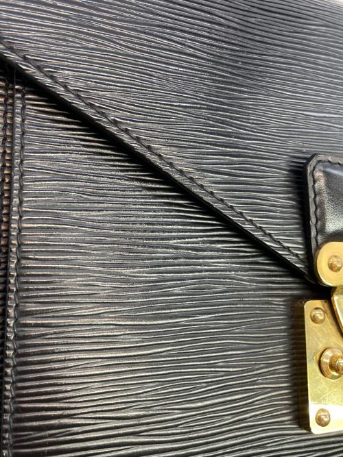 LOUIS VUITTON（ルイ ヴィトン）LOUIS VUITTON (ルイ ヴィトン) セリエ・ドラゴンヌ ブラックの古着・服飾アイテム