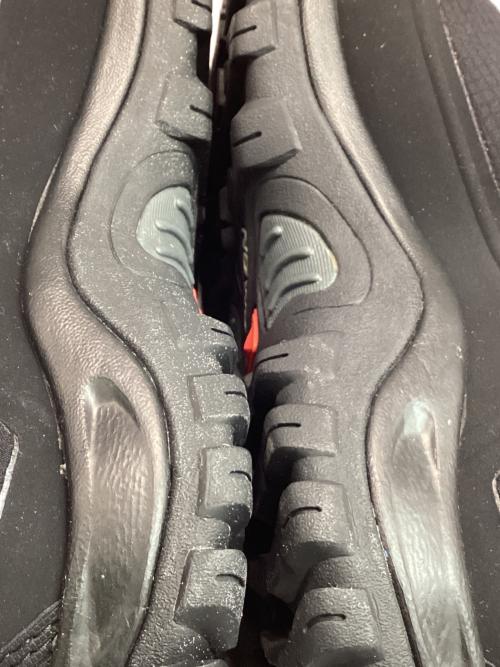 SALOMON（サロモン）SALOMON (サロモン) ハイカットスニーカー ブラック サイズ:JP26の古着・服飾アイテム