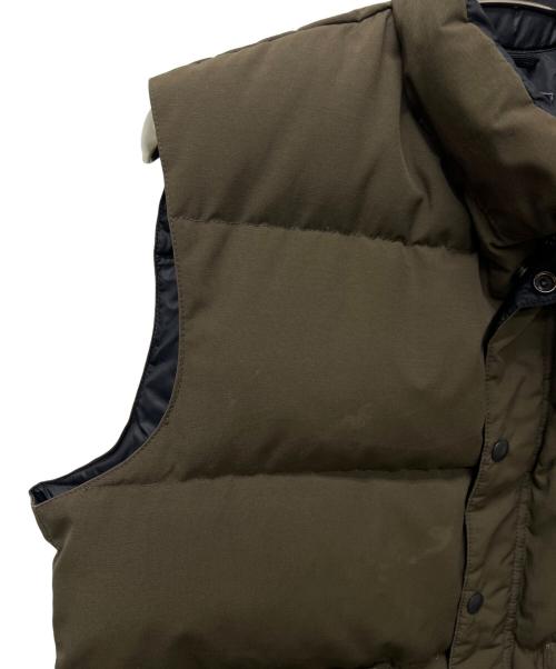 CANADA GOOSE（カナダグース）CANADA GOOSE (カナダグース) ダウンベスト オリーブ サイズ:Mの古着・服飾アイテム