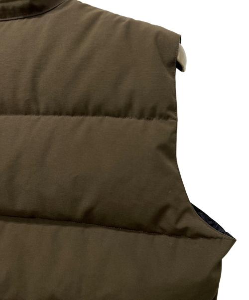 CANADA GOOSE（カナダグース）CANADA GOOSE (カナダグース) ダウンベスト オリーブ サイズ:Mの古着・服飾アイテム