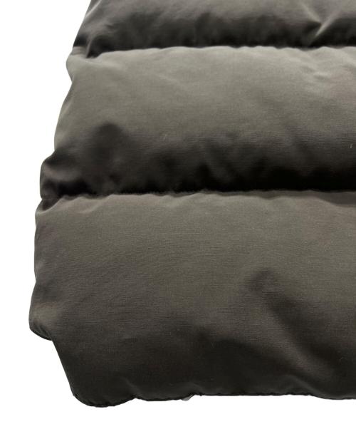 CANADA GOOSE（カナダグース）CANADA GOOSE (カナダグース) ダウンベスト オリーブ サイズ:Mの古着・服飾アイテム