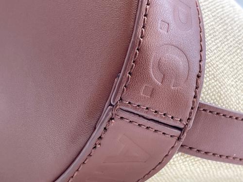 A.P.C.（アーペーセー）A.P.C. (アーペーセー) ショルダーバッグ ベージュ×ブラウンの古着・服飾アイテム