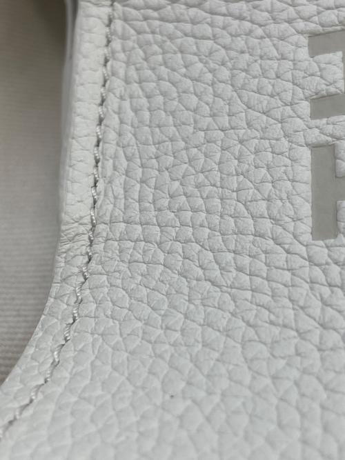 MARC JACOBS（マークジェイコブズ）MARC JACOBS (マークジェイコブズ) ハンドバッグ ホワイトの古着・服飾アイテム