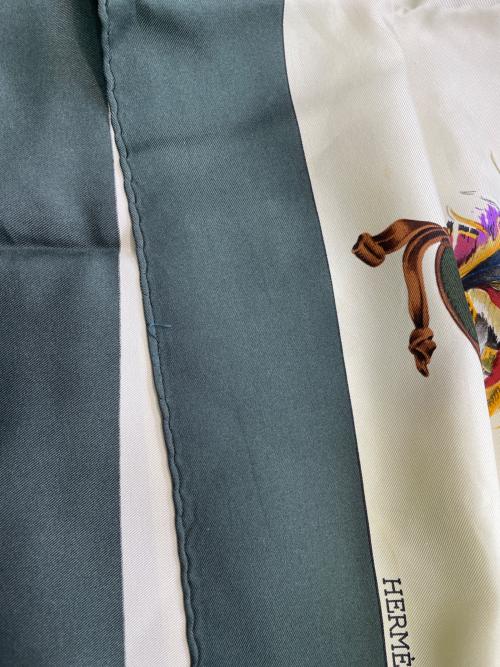 HERMES（エルメス）HERMES (エルメス) スカーフ ホワイト×グリーンの古着・服飾アイテム