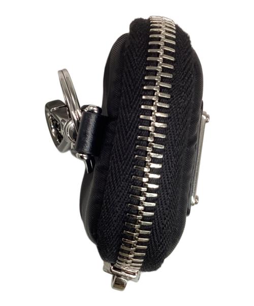 PRADA（プラダ）PRADA (プラダ) ポーチ ブラックの古着・服飾アイテム