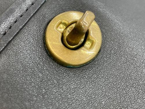 OLD COACH（オールドコーチ）OLD COACH (オールドコーチ) ターンロックショルダーバッグ ブラックの古着・服飾アイテム