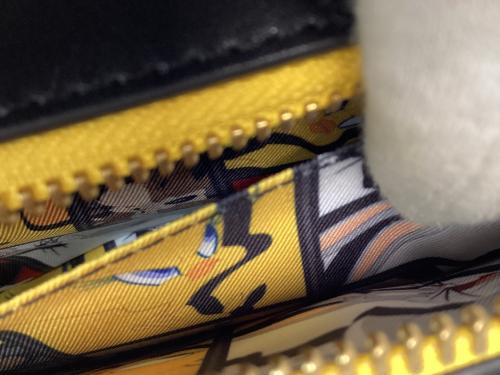 Samantha Vega（サマンサベガ）Samantha Vega (サマンサベガ) ショルダーバッグ ブラック×イエローの古着・服飾アイテム