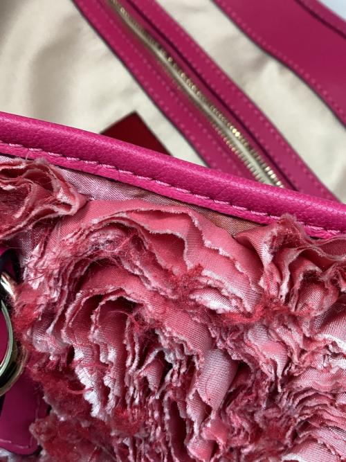 VALENTINO（ヴァレンティノ）VALENTINO (ヴァレンティノ) ハンドバッグ ショッキングピンクの古着・服飾アイテム