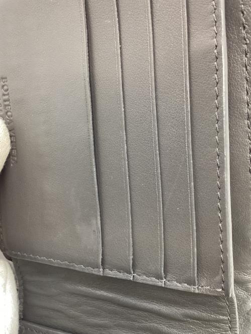 BOTTEGA VENETA（ボッテガベネタ）BOTTEGA VENETA (ボッテガベネタ) 2つ折り財布 ブラックの古着・服飾アイテム