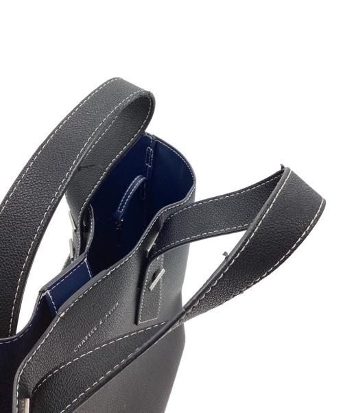 CHARLES & KEITH（チャールズアンドキース）CHARLES & KEITH (チャールズアンドキース) 2WAYバッグ ブラックの古着・服飾アイテム