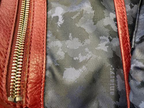 aniary（アニアリ）aniary (アニアリ) シュリンクレザートートバッグ レッドの古着・服飾アイテム