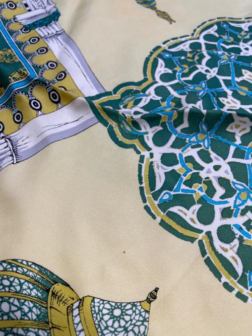 manipuri（マニプリ）manipuri (マニプリ) シルクスカーフ65 イエロー×グリーンの古着・服飾アイテム