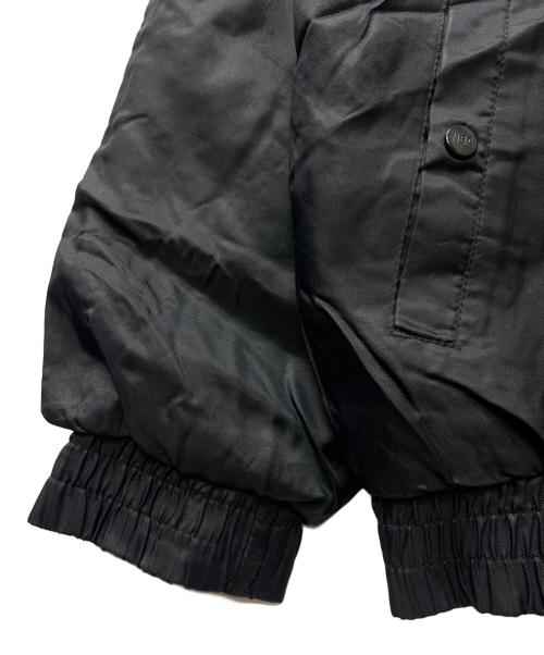 CHICAGO BULLS（シカゴブルズ）CHICAGO BULLS (シカゴブルズ) リバーシブルブルゾン ブラック×レッド サイズ:Mの古着・服飾アイテム