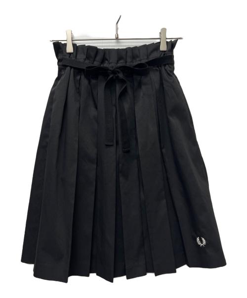 FRED PERRY（フレッドペリー）FRED PERRY (フレッドペリー) プリーツスカート ブラック サイズ:３４の古着・服飾アイテム