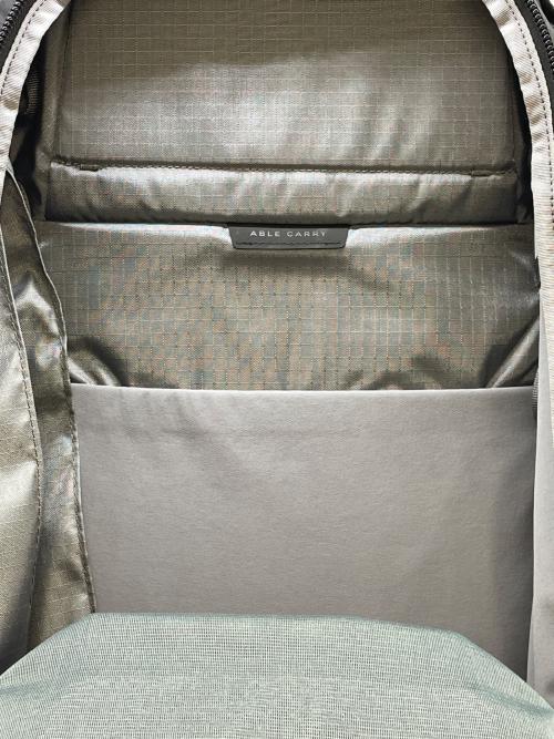 ABLE CARRY（エイブルキャリー）ABLE CARRY (エイブルキャリー) リュック ブラックの古着・服飾アイテム